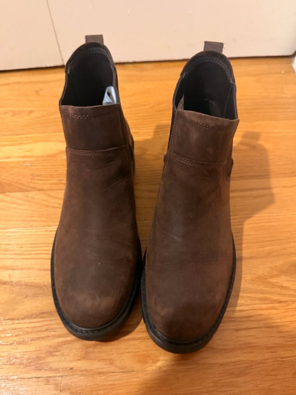 UGG Chelsea Boots